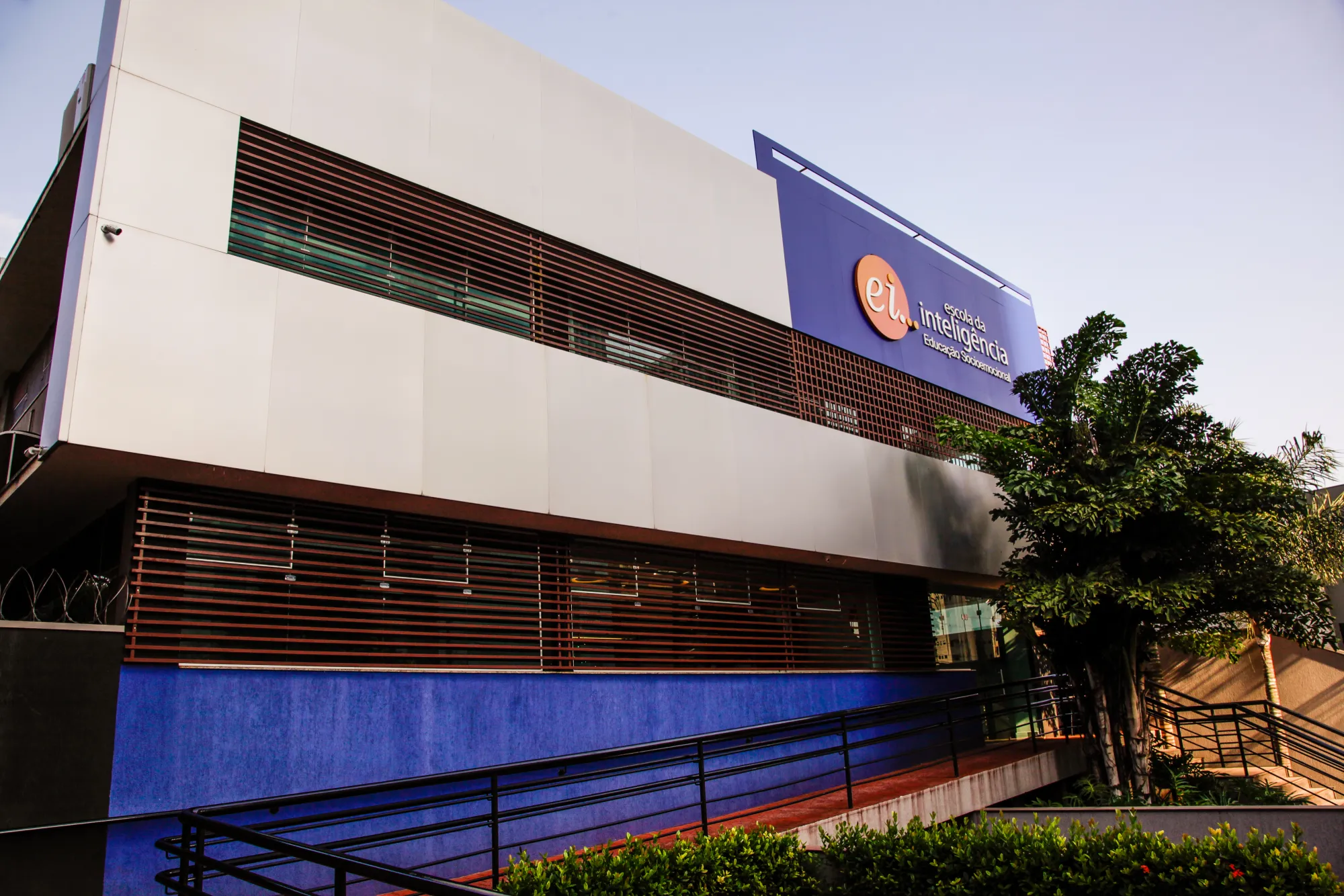 Av. João Fiusa 2380